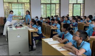 法制进校园，安全驻童心----塘渡口镇第二完小开展法制进校园运动