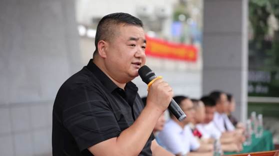 “同心共筑强国梦——国防教育进校园”运动走进大祥一中