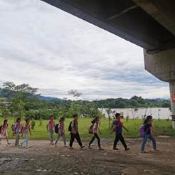 周全推进“路组长制”，向伤害说“不”新宁县白沙中间小学