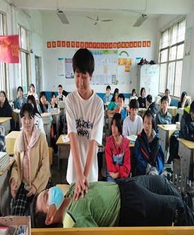 诸甲亭中学防溺水应急演练