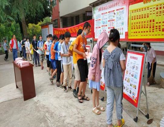 安全宣传进校园，筑牢生命防护线