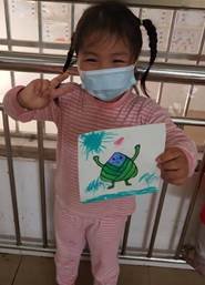 新宁县清江桥乡中间幼儿园开展“端午节”手工制作运动