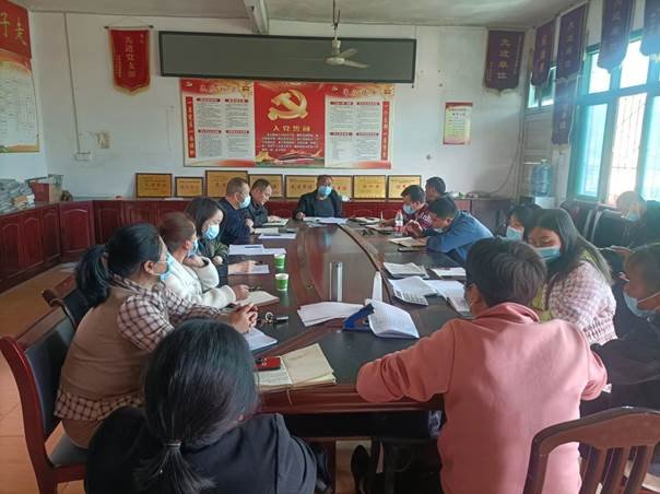 白沙中间黉舍开展校园及周边食品安全和门生营养餐题目提级整改督查工作