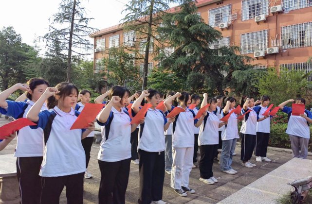 青春如火 强国有我——记邵阳县第七高级中学2022五四校园快闪