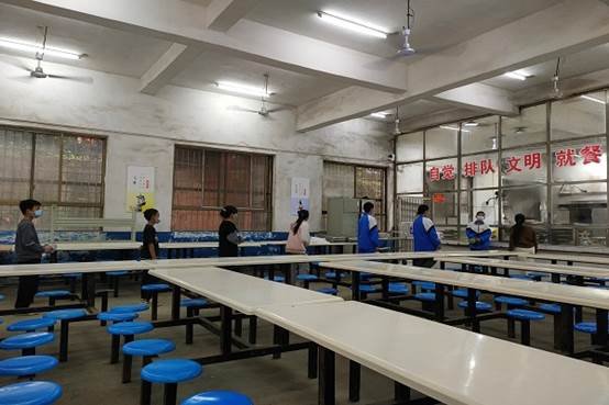 果断打好新冠疫情防控阻击战——塘渡口镇玉田中学开展疫情防控演练