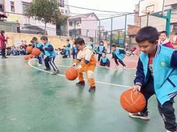 二完小一年级阳光体育运动报道