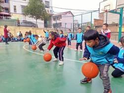 二完小一年级阳光体育运动报道