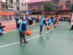 二完小一年级阳光体育运动报道