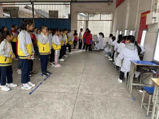 爱眼护眼  健康成长