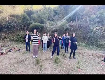 激扬生活风帆  开拓团队研修——