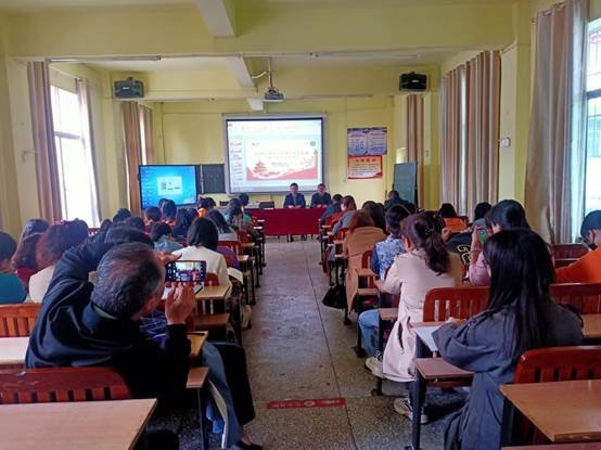 塘田市镇中间校召开了2022年任务教育质量监测培训会