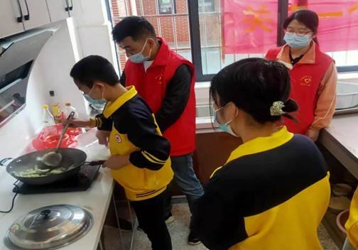 邵阳县特别教育黉舍开展“与心灵相约，与健康偕行”生理健康教育主题运动