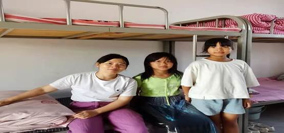 爱校如家，爱生如子