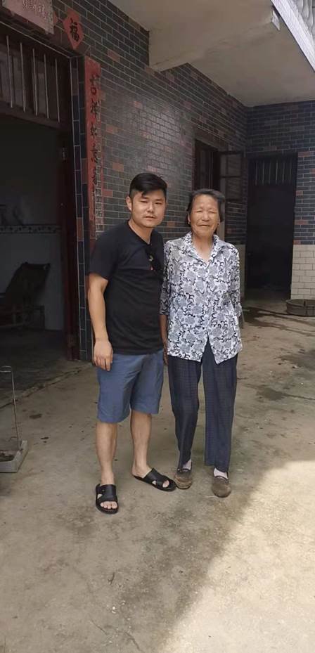 洞口县管竹中学圆满完成暑期安全工作家访