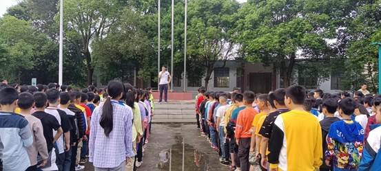 邵阳县下花桥镇中间完小2021年第二学期防溺水主题班会运动报道