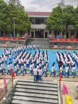 “绳”采飞扬，舞动青春——梽木山中学跳绳比赛