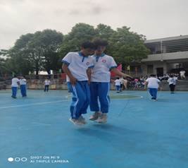 “绳”采飞扬，舞动青春——梽木山中学跳绳比赛