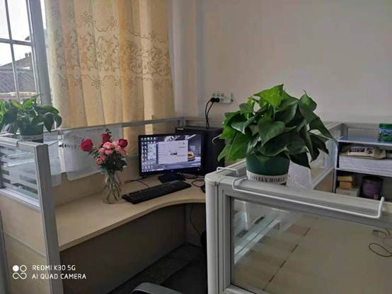 高沙镇中间小学举行“最美办公室”评选运动