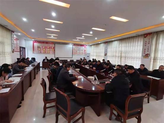 洞口四中召开十一届教代会第一次全领会议