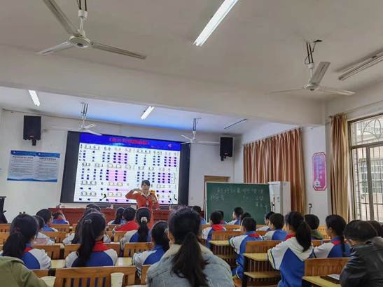 兴国先兴教，兴教先强师