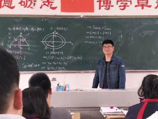 二中故事|少年志凌云，上可摘星辰——高三686班青春故事特辑