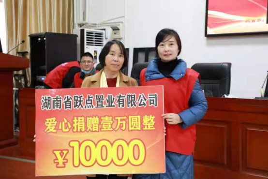 简太英委员工作室开展“笑貌迎新春，联手抗疫情”运动