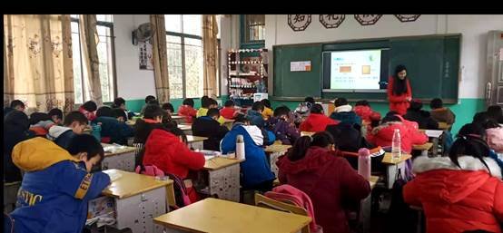 下花桥镇中间完小与诸甲亭中间完小教师交流互助运动