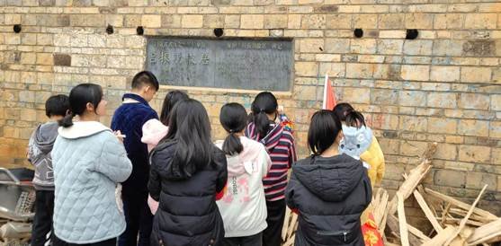 传承红色基因，做新时代接班人