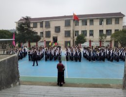 邵阳县梽木山中学举办“乒乓球比赛”