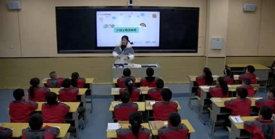 教学比武展英姿——下花桥镇中间完小青年教师初露锋芒