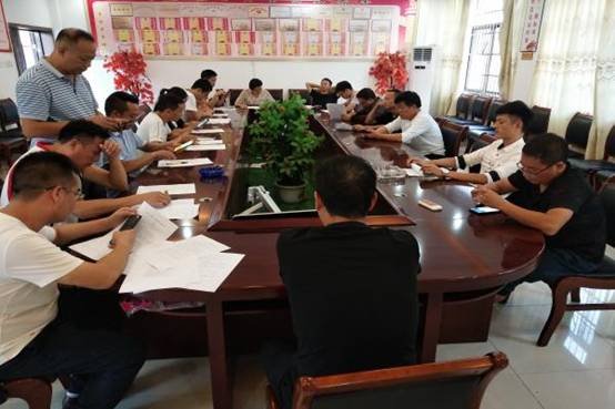 洞口四中“防溺水”体育课教学比武落下帷幕