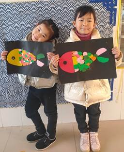 新宁县清江桥乡中间幼儿园开展传统文化花样剪纸手工制作运动