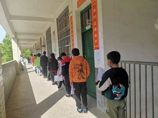 洞口县茶场黉舍全员核检 筑牢防疫