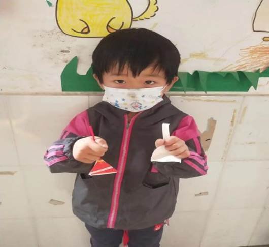 新宁县清江桥乡中间幼儿园开展“快乐成长，劳动最美”主题教育运动