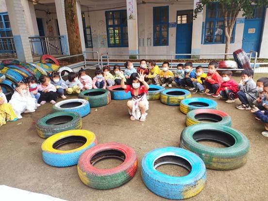 新宁县清江桥乡中间幼儿园开展防溺水安全演练