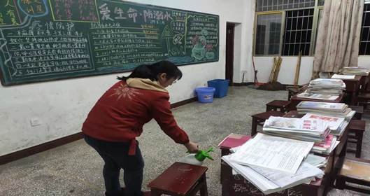 洞口县山门镇中学筑牢防疫屏障​保驾师生安全