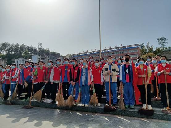 塘渡口中学开展自愿者服务运动  ——-共创文明城市、共建文明校园