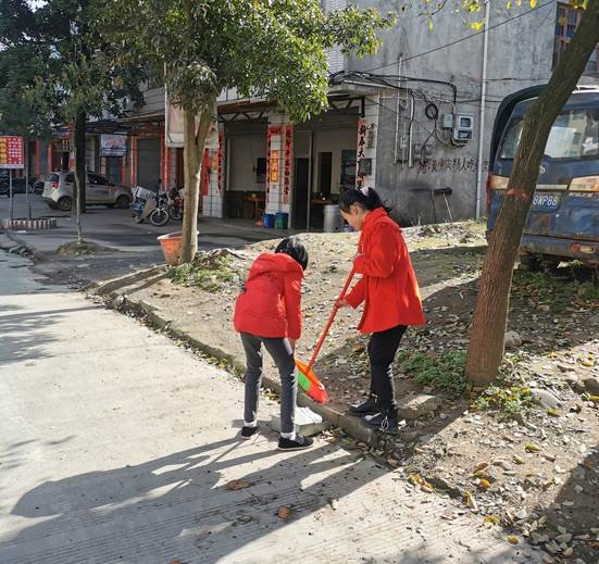 追随雷锋步伐，充当环保小卫士