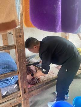 洞口县竹市镇管竹中学违禁品安全大排查