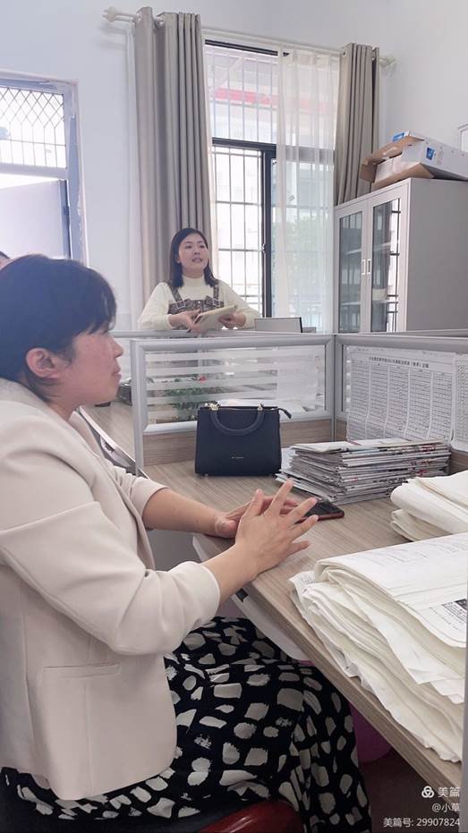 深挖课程标准 把握中考趋势———白仓镇芙蓉黉舍英语学科组教学研讨运动