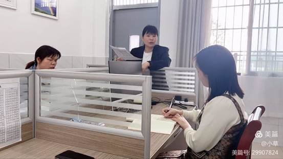 深挖课程标准 把握中考趋势———白仓镇芙蓉黉舍英语学科组教学研讨运动