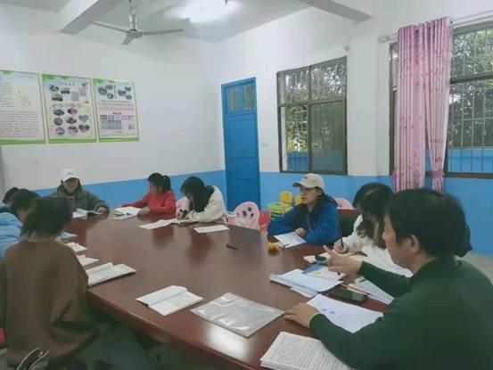 新宁县清江桥乡中间幼儿园正视师德师风建设