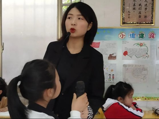 宝剑锋从磨砺出 梅花香自苦寒来║邵东市城区第一完全小学举行实习教师汇报课运动