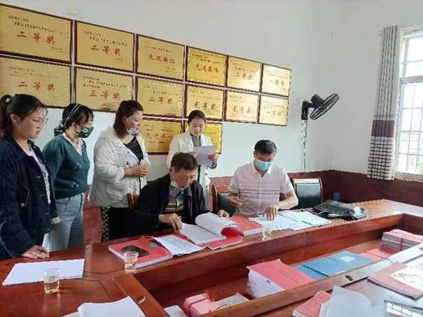 新宁县高桥镇中间黉舍着力推进防溺水工作