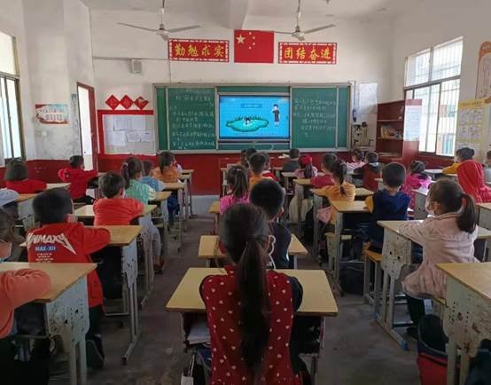 紧抓安全不放松，防微杜渐促平安——黄龙镇中间小学开展多情势防溺水安全教育运动