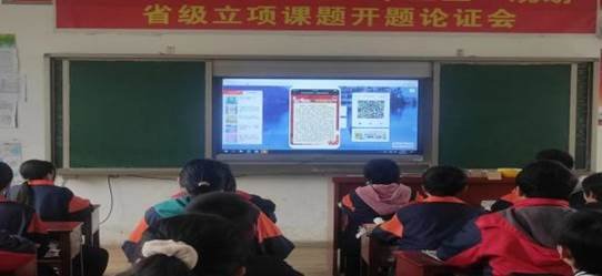 洞口县山门镇中学开展网上祭英烈运动