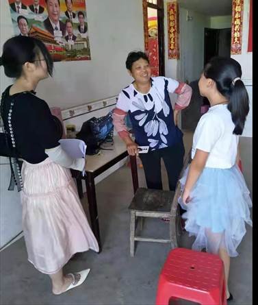 新宁县白沙镇中间小学开展暑期防溺水家访运动