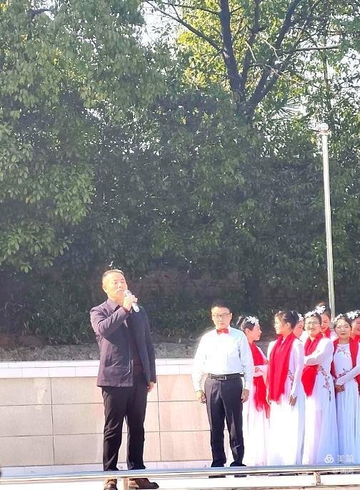 2021高沙镇中间黉舍广场舞体操赛隆重举行