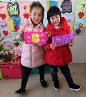 新宁县清江桥乡中间幼儿园开展趣味手工制作运动