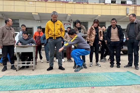 塘渡口镇玉田初级中学举行2021年秋季期末体育考试